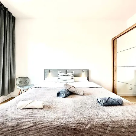 Nyska 59 - Self Check-in 20h - Parking &lift Ξενοδοχείο *